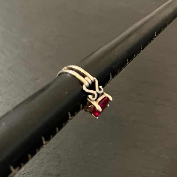 C^A 825 Silver 2 Carat Lab Created Oval Ruby Scroll Ring Size 7 - Picture 8 of 16